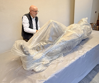 <div>Il manufatto rimarrà così in un ambiente di trattamento per diversi giorni, monitorato costantemente per garantire l’efficacia del processo e la sicurezza del materiale ligneo.</div>